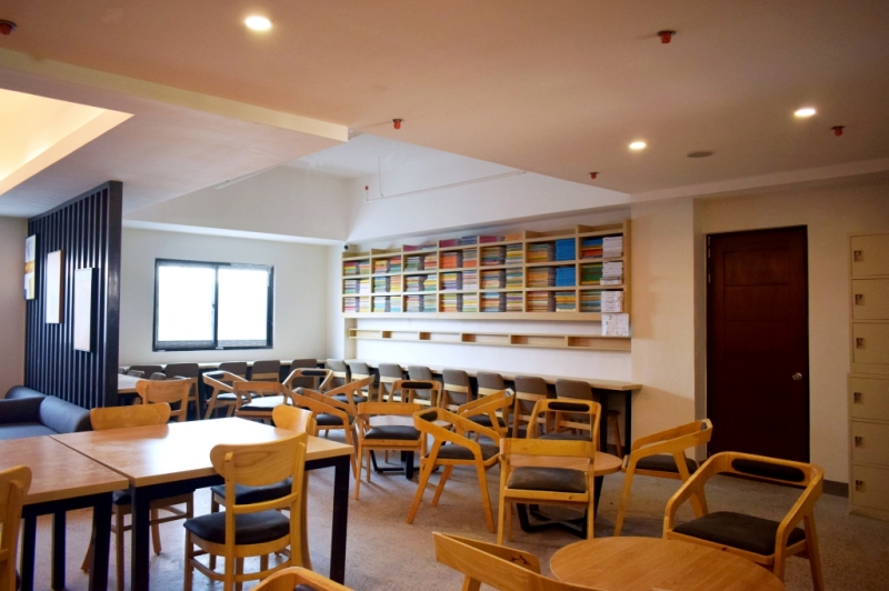フィリピン留学 Cebu21 - CIA-TEACHERS LOUNGE-1